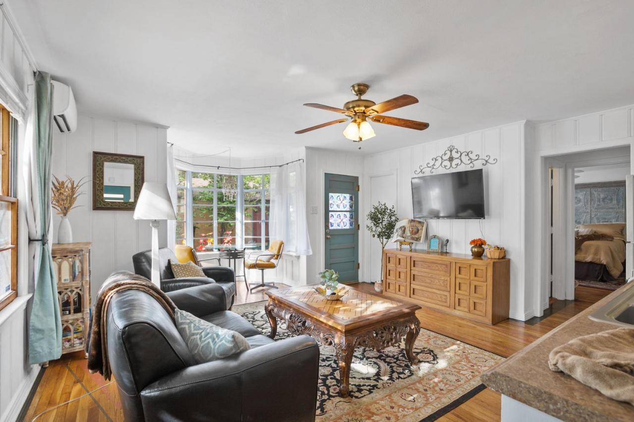 Luxury Oasis- 1 Bedroom Romantic Getaways Lubbock Exterior photo